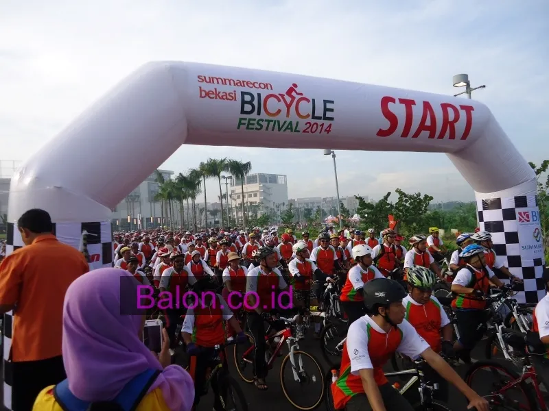 Balon Gate Start Finish Bicycle Festival Sumarecon Bekasi