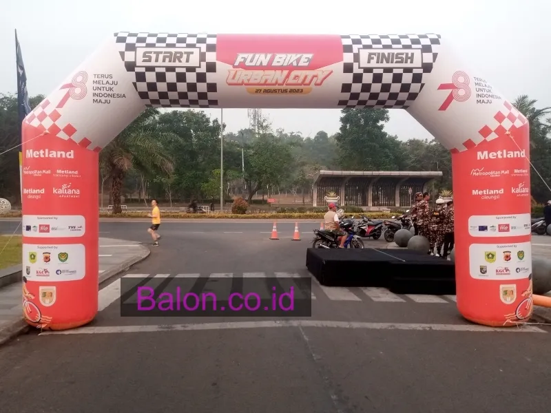 Balon Gate Start Finish Fun Bike Urban City