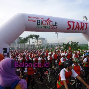 Balon Gate Start Finish Bicycle Festival Sumarecon Bekasi Balon Gate Start Finish Bicycle Festival Sumarecon Bekasi