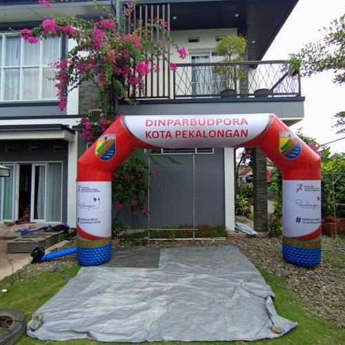 balon gate dinparbudpora kota pekalongan 2